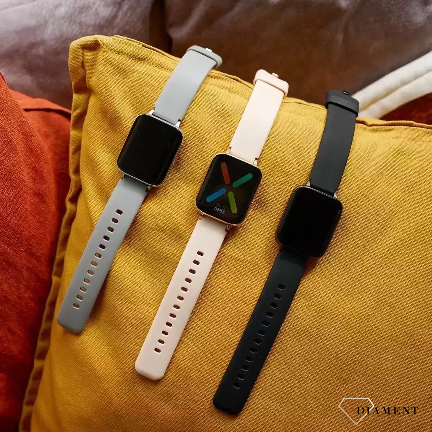 Smartwatch damski Garett BeFit Sport RT czarny cechuje się modnym, nowoczesnym designem. Połączenie prostokątnej, metalowej koperty w kolorze czarnym z gumowym paskiem..jpg